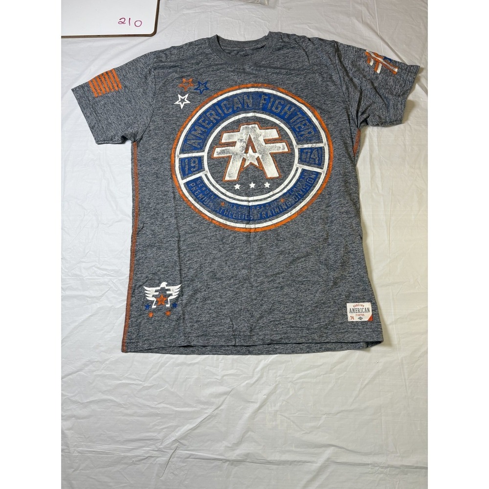 Mens American Fighter gray/orange/blue/white graphic tshirt, size Large